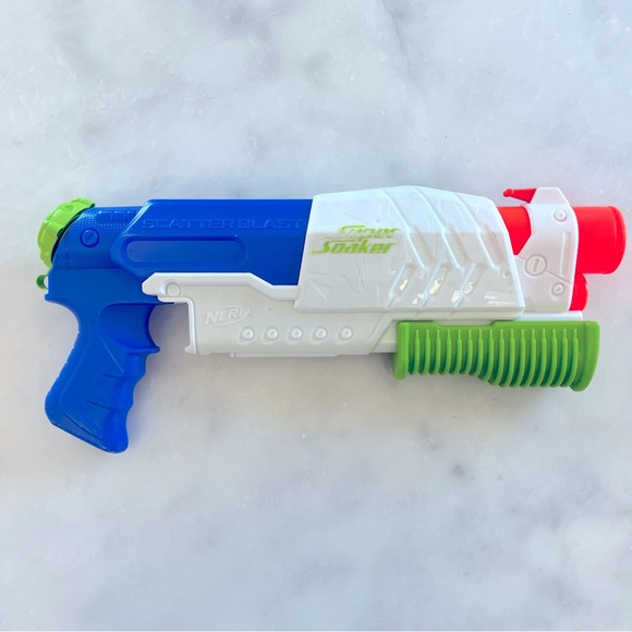 Nerf Scatter blast Super soaker. - Picture 1 of 3